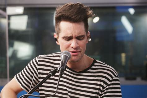 Panic At The Disco Covern Weezers Klassiker „say It Aint So