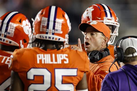 Clemson Tigers Move Up in AP Top 25 Poll - Sports Illustrated Clemson ...