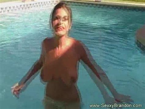 Amateur Fun From The Porch XVIDEOS