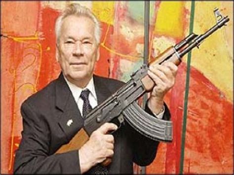 Mikhail Kalashnikov biography, birth date, birth place and pictures