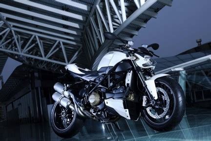 In Arrivo Le Super Naked Ducati Streetfighter E Streetfighter S