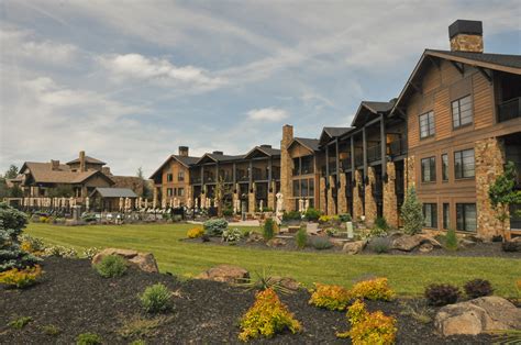 Why Pronghorn Resort is One of the Most Spectacular Destinations in Golf