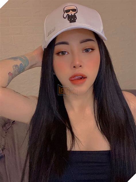 LMHT Hot girl Lai Lai đăng ảnh hé lộ đã có bạn trai game thủ gọi tên Zeros