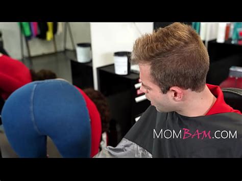 My Milf Barber Fucks Me While She Shaves Xvideos