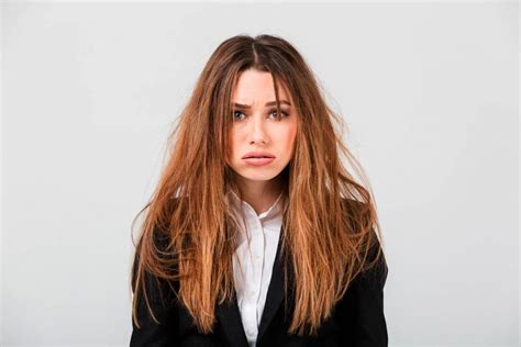 Most Unprofessional Hairstyles To Avoid