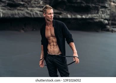 Homme Noir Nu Sex Plage Images Photos Et Images Vectorielles De Stock Shutterstock