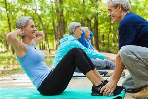 Bungen F R Frauen Ab Und Tipps Um Im Alter Fit Zu Bleiben