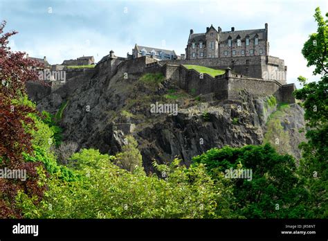 View to Edinburgh Castle, Princes Street Gardens, Edinburgh, Scotland ...