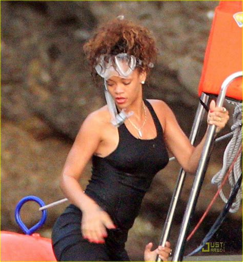Rihanna I Don T Have A Sex Tape Photo 2573223 Rihanna Photos