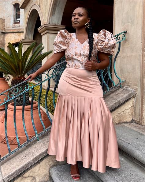 Puff Sleeve Brocade Top Nude Almondant