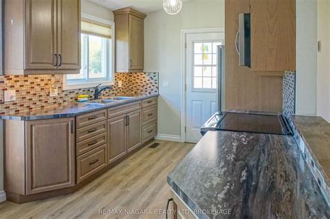 Delivery Tracking for 1134 East Champlain Drive 5