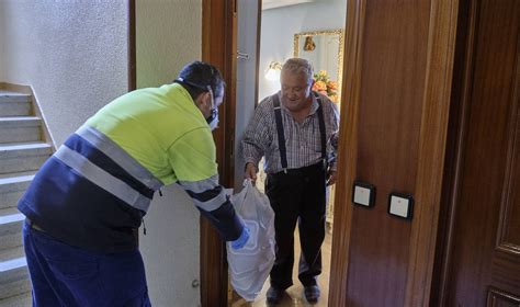 Coronavirus En Valladolid La Cuarentena Eleva El Servicio Municipal De