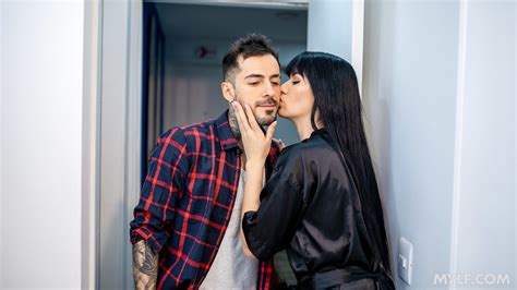 Sexy Colombian MILF Yenifer Chacon Gives A Handsome Stud A Great Sex Lesson CoedCherry