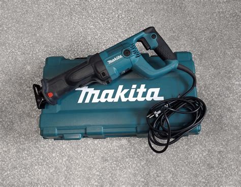 Piła posuwowa szablasta Makita JR3050T - Hanrent - wypożyczalnia maszyn