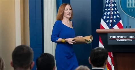 Jen Psaki Bikini Pictures Hot Sexy Livinlavidalowcarb