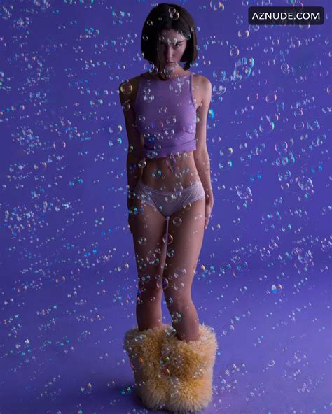 Gracie Abrams Nude Aznude