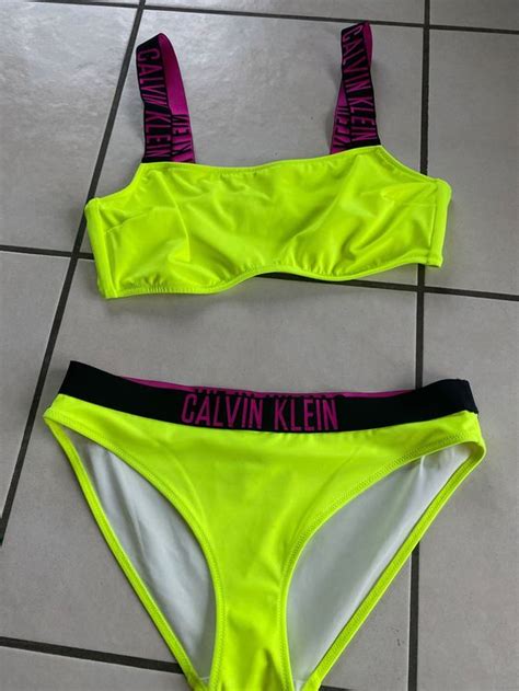 Bikini von Calvin Klein NEU und Ungetragen Neon Neu gemäss Beschreibung in Roggwil BE für
