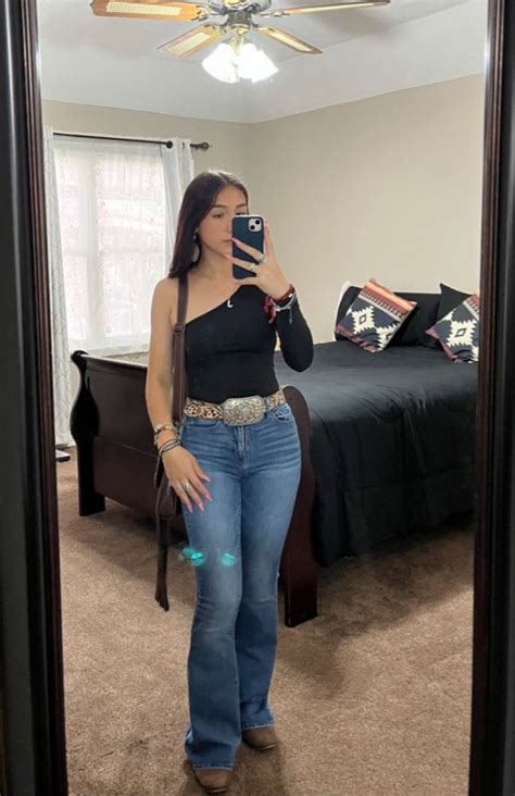 Pin On Outfits Western Wear Outfits Vaquera Outfit Latina Fashion Outfits