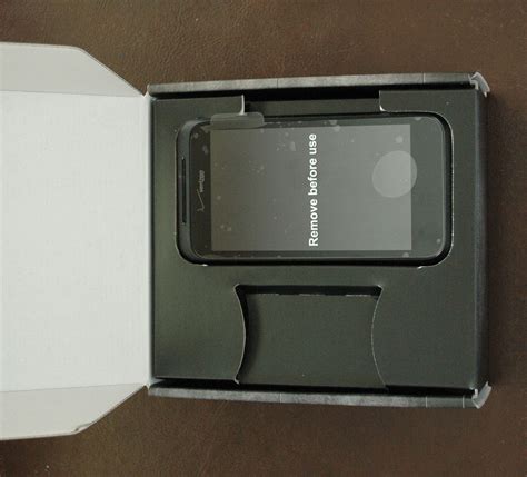 Unboxing & First Hands-On With The HTC DROID Incredible 2
