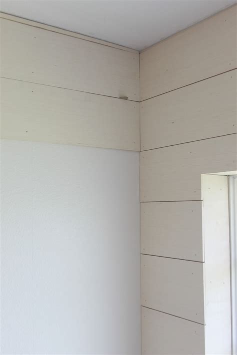 Easy Diy Shiplap Wall {tutorial}