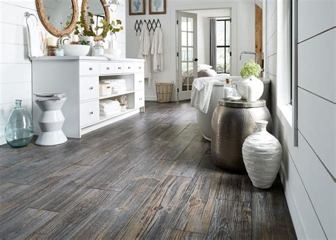 Wood-Look Porcelain Tile | LL Flooring (formerly Lumber Liquidators)