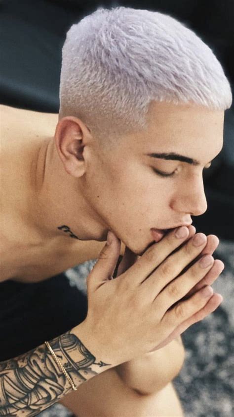 Pin De Carlos Adair Em Pelo Platinado Hombre Cores De Cabelo