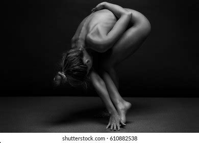 Naked Woman Body On Black Background Stock Photo 610882538 Shutterstock