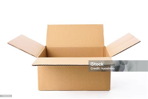 Изолированные Выстрел Из Пустой Прямоугольный Картонные Коробки На ...