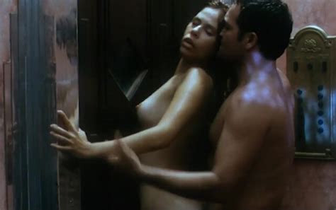 Nude video celebs Sílvia Águila nude Amor Vertical