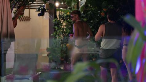 AusCAPS Tom Tuck And Cooper Black Nude In Aussie Shore Truth Or Dare