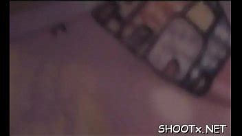 Arruinando el nuevo y agradable coño de un con una polla monstruosa XVIDEOS