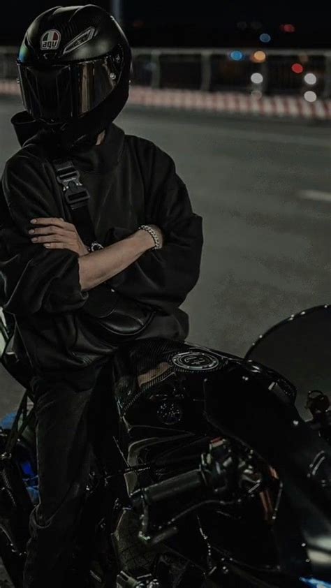 Pin By Zin Heo On Jjjj Hot Biker Guys Bike Aesthetic Pretty Bike