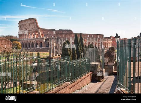 Colosseum gladiator rome hi-res stock photography and images - Alamy