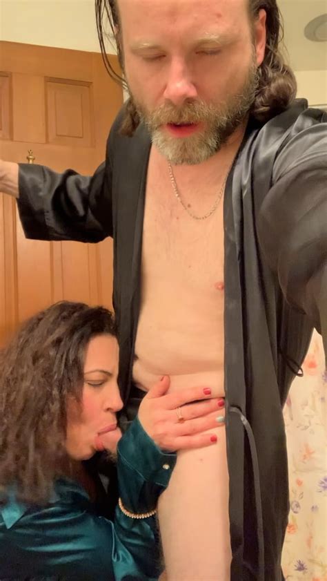 Italian Milf In Green Satin Blouse Blows And Gets Fucked Pics XHamster