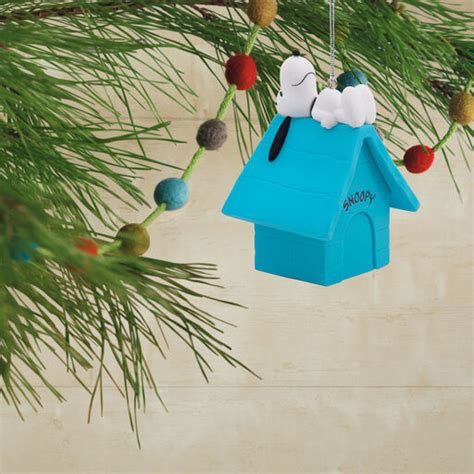 Christmas Cards Ts Ornaments And Decorations Hallmark