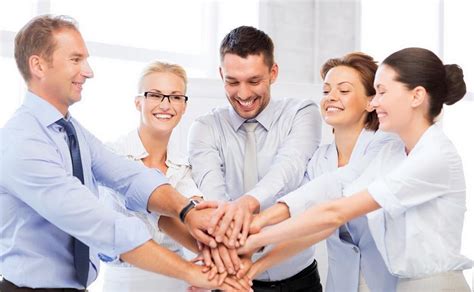 manfaat keterbukaan  kerjasama tim  kantor intipesancom