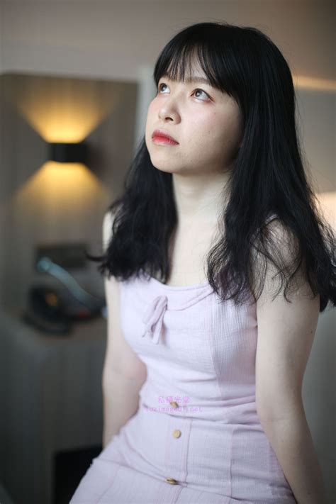 Hit x Hot 国模真真大尺度人体私拍套图 Page