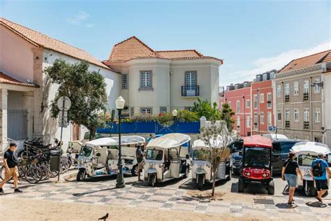 Lissabon Oude Stad Tuk Tuk Tour Getyourguide