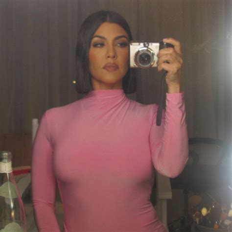 Kourtney Kardashian Wears Skintight Dress With Travis Barkers Boxers