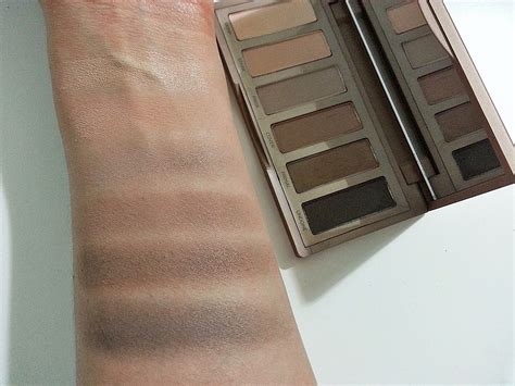 Urban Decay Naked Basics Far Paleti NASIL GEÇER
