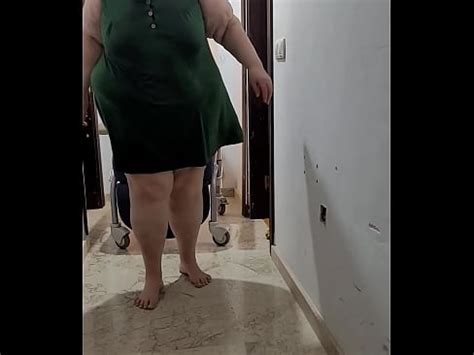 Coolmarina Se Mea Con La Ropa Puesta Lo Saborea Y Coge El Palo Para Follarselo Xvideos