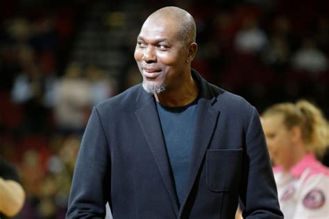 Hakeem Olajuwons Net Worth: How The Dream Built a Staggering Fortune