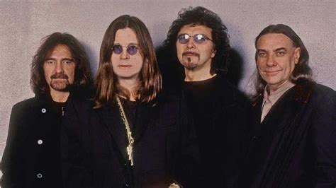 The Naked Truth About Why Red Hot Chili Peppers Used To Wear Socks And Absolutely Nothing Else