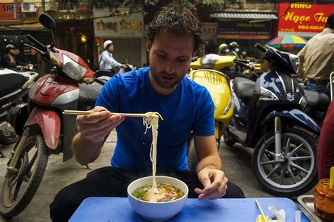 Street food in Vietnam - 15 must try dishes in 2024