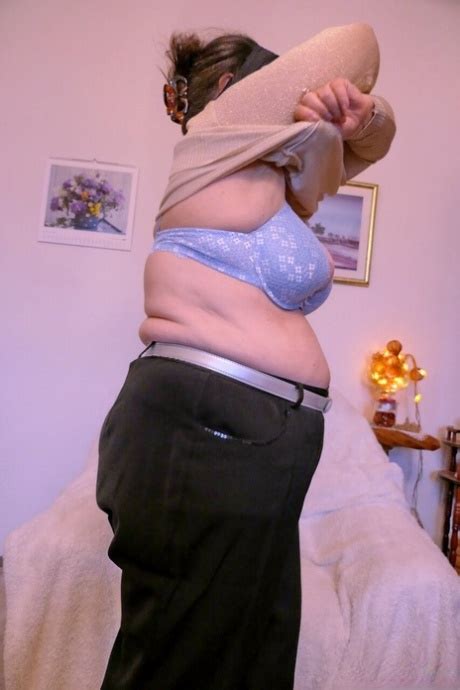 Brunette Granny Jarebiza Exposes Her Huge Ass Saggy Tits In A Solo CoedCherry