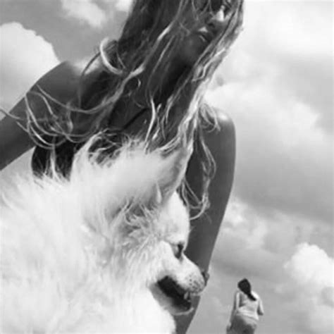 Las Fotos Hot De M Nica Ayos En Las Playas De Miami Infobae