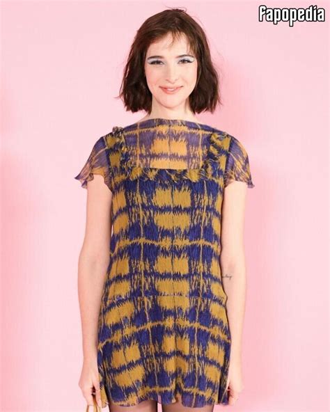 Hari Nef Nude Leaks Photo Fapopedia