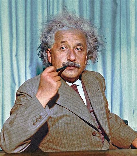 Albert Einstein (ca. 1950) | Einstein zitate, Albert einstein-zitate ...
