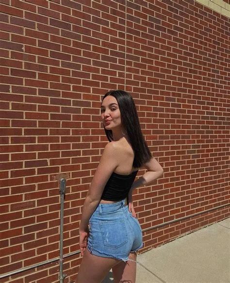 Would You Push Me Against The Wall And Fuck My Small Ass Scrolller