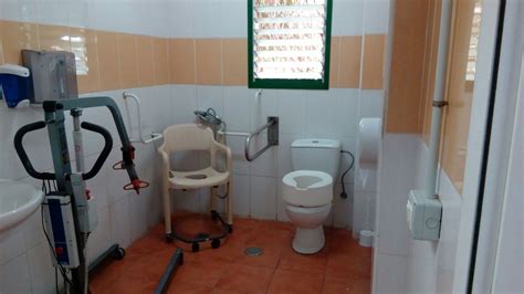 Baños Adaptados Hogar de Mayores